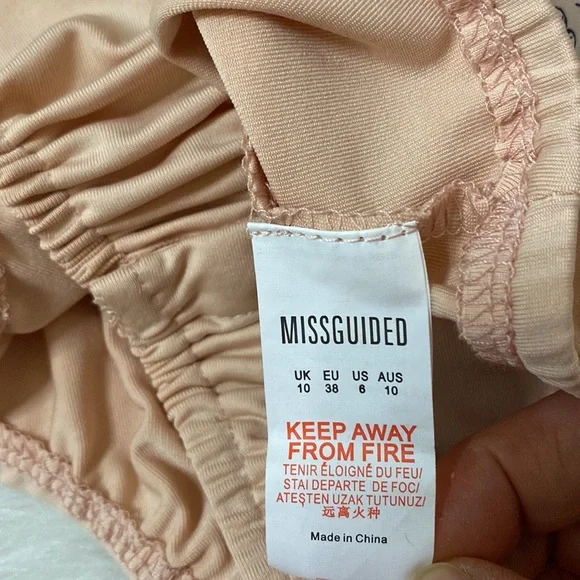 MISGUIDED Satin Floral Bodysuit-Blush - Picture 11 of 14